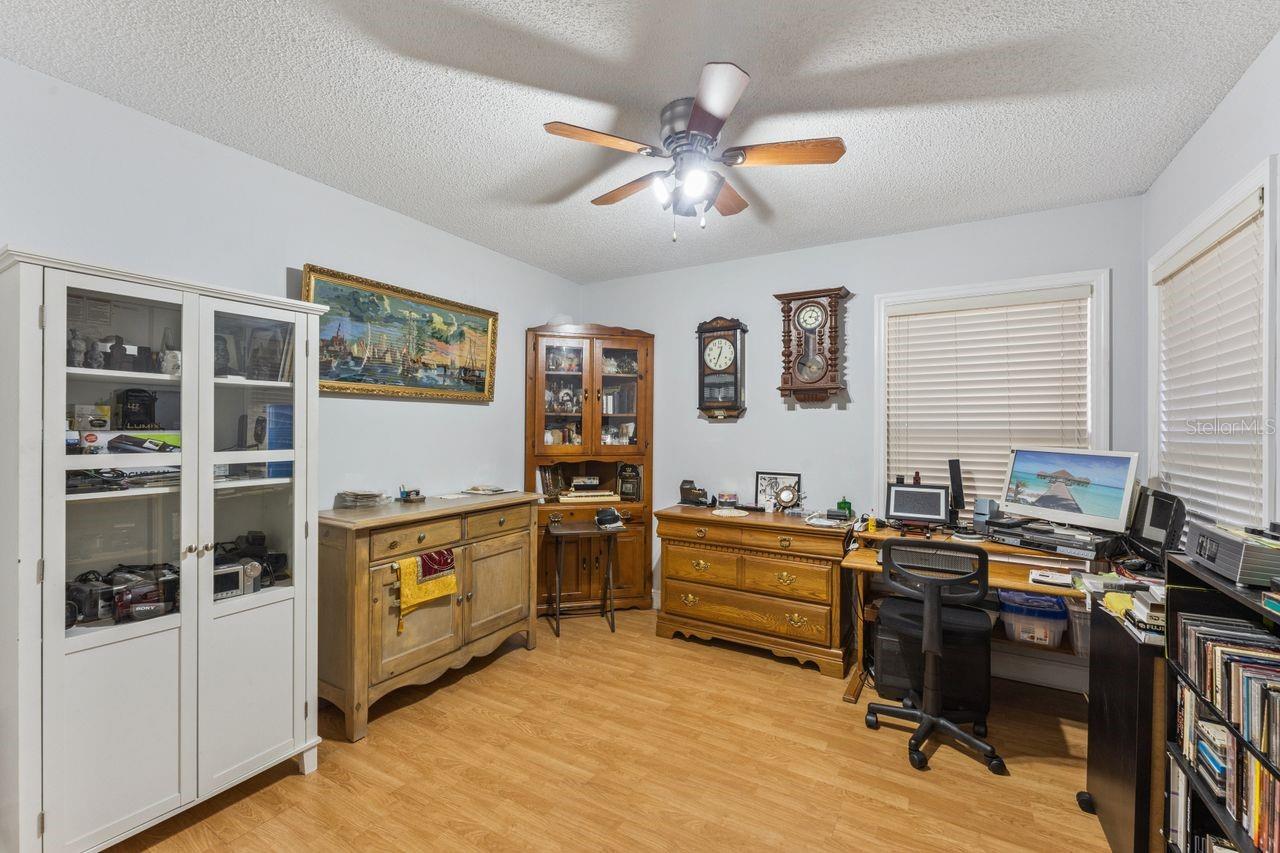 8215 ROLLA CT, ORLANDO, FL — photo 4