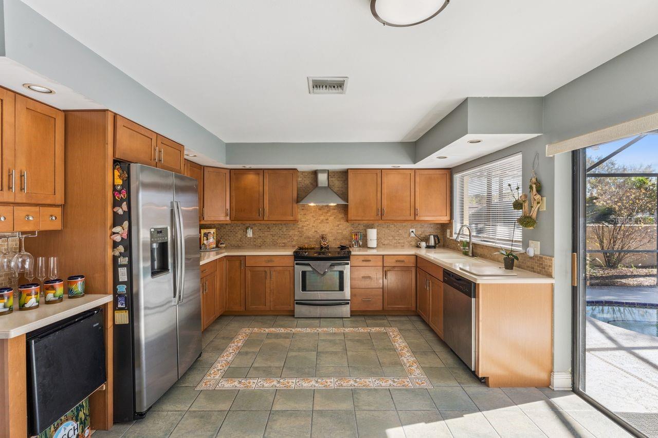 8215 ROLLA CT, ORLANDO, FL — photo 8