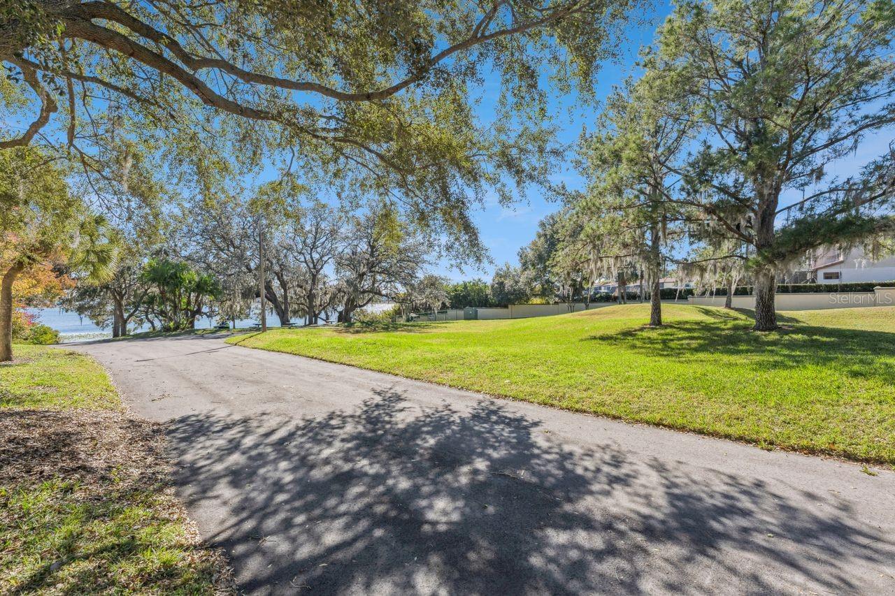 8215 ROLLA CT, ORLANDO, FL — photo 15