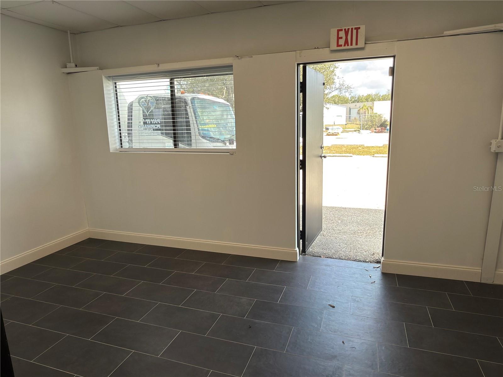 5475 WILLIAMSBURG DR, PUNTA GORDA, FL — photo 11