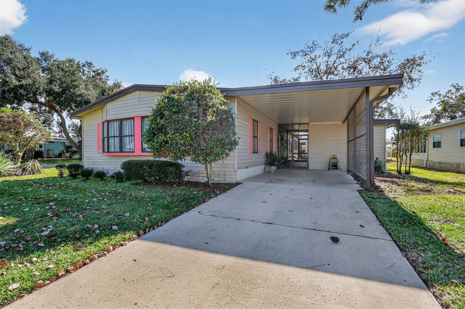 3211 WEKIVA RD, TAVARES, FL