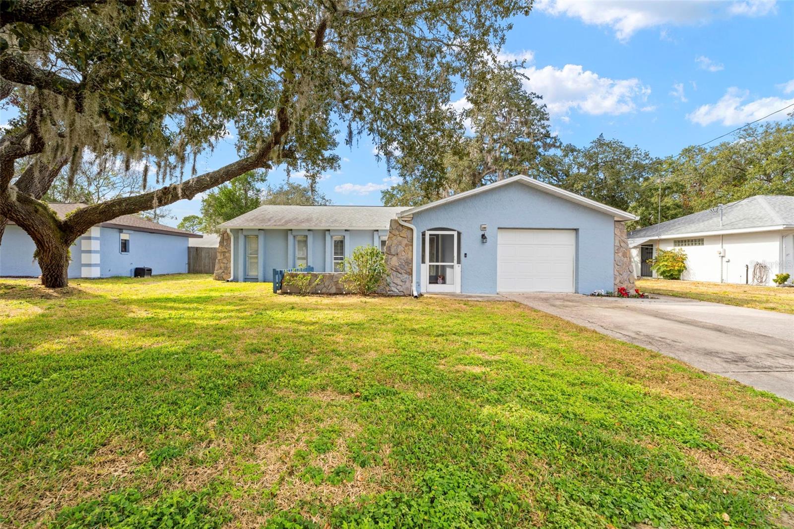 2399 GALLAGHER AVE, SPRING HILL, FL — photo 9