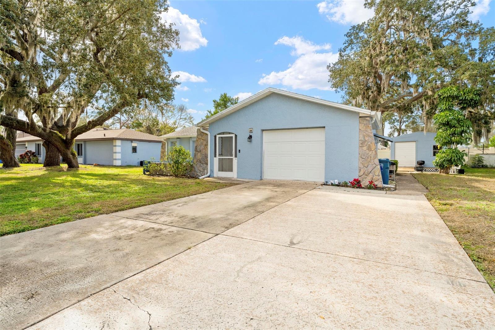 2399 GALLAGHER AVE, SPRING HILL, FL — photo 10