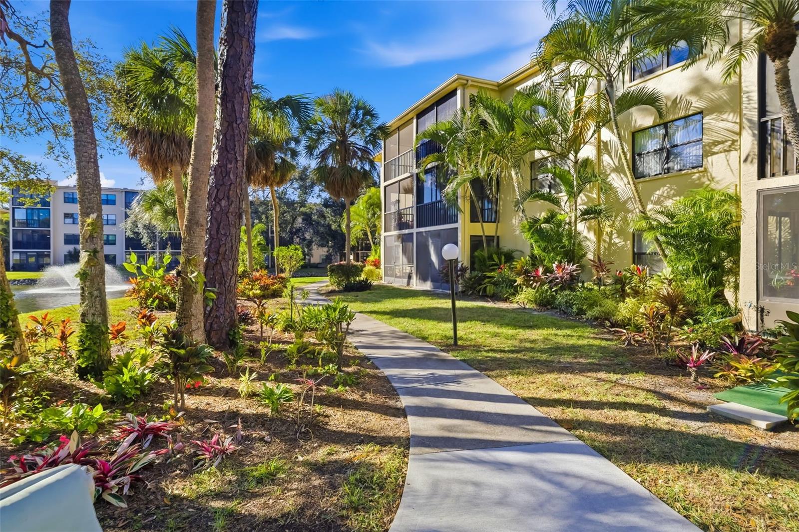 425 30TH AVE W #C112, BRADENTON, FL — photo 43