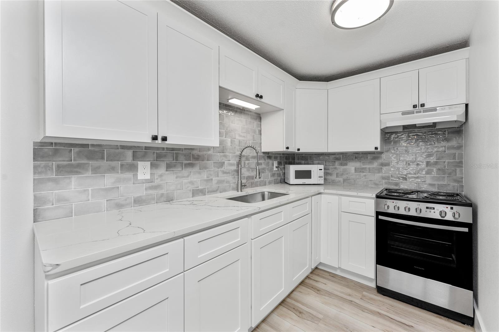 470 S MCCALL RD #10, ENGLEWOOD, FL — photo 16