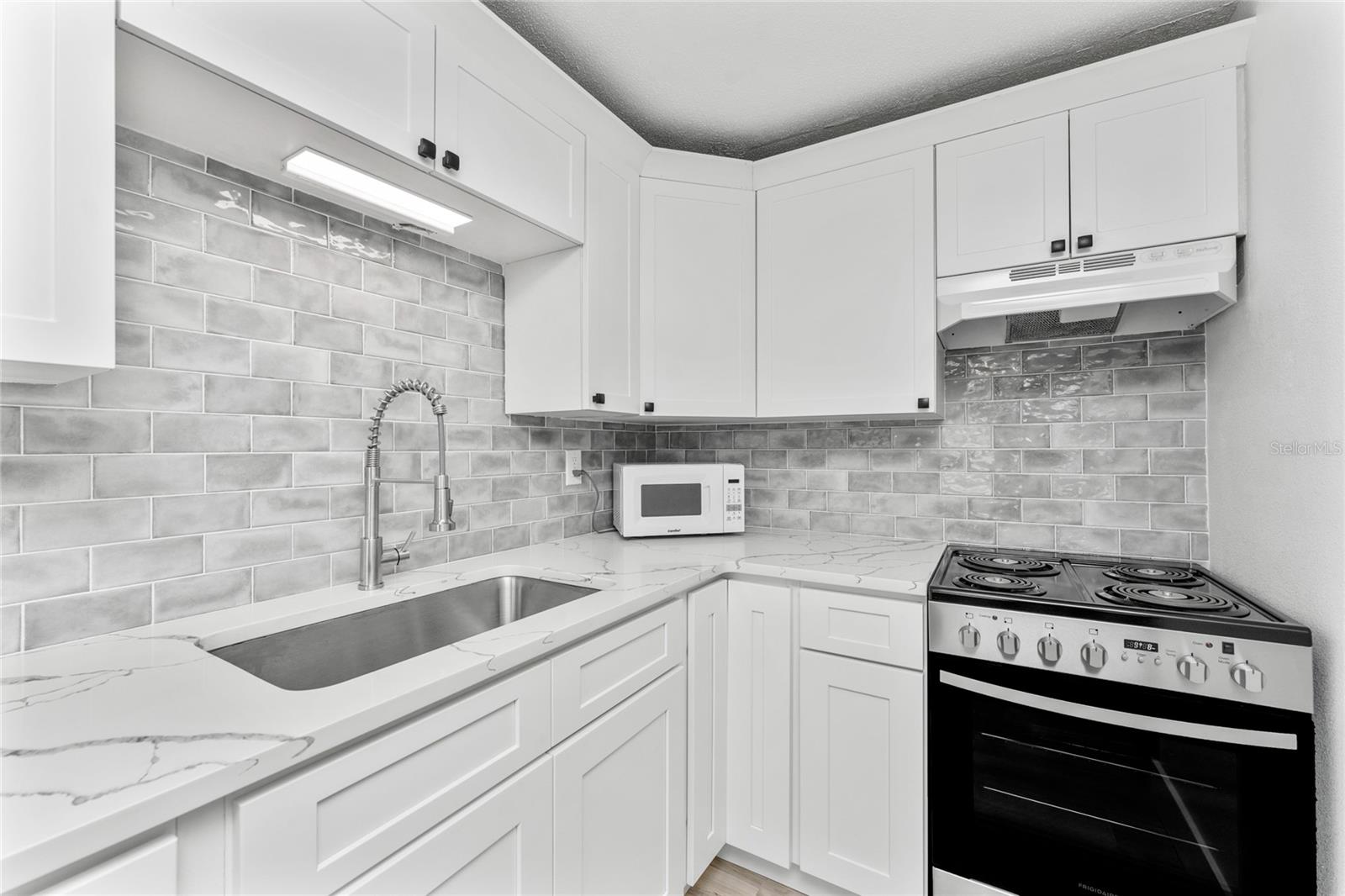 470 S MCCALL RD #10, ENGLEWOOD, FL — photo 17