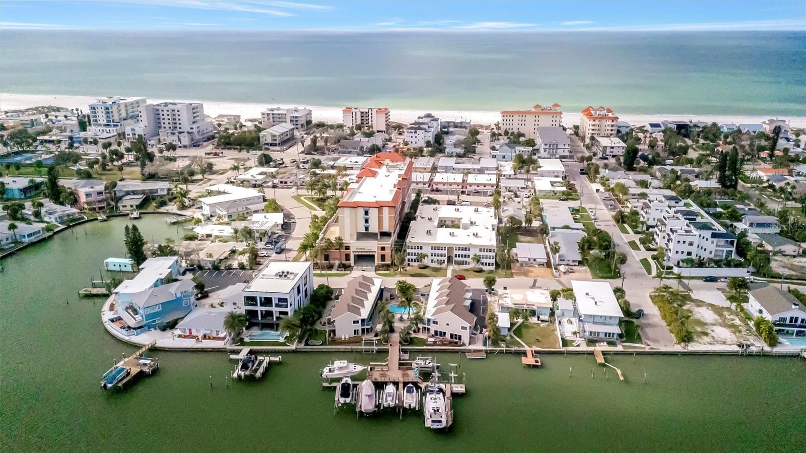 673 BAY ESPLANADE #204, CLEARWATER BEACH, FL — photo 8