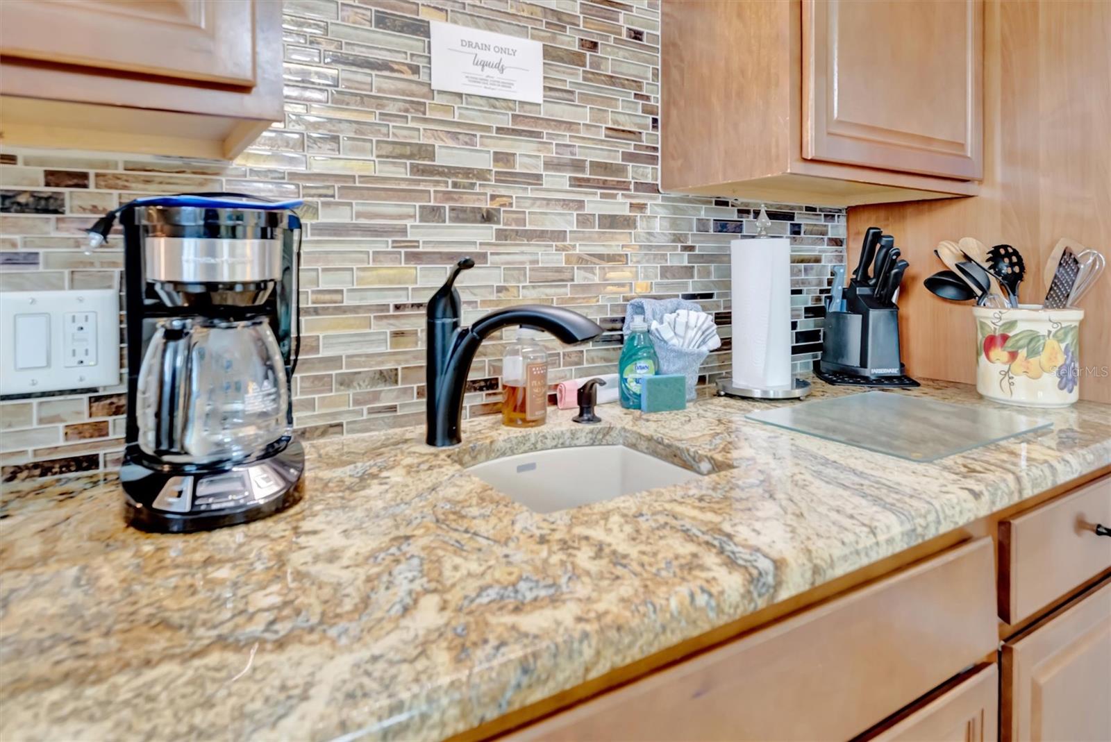 673 BAY ESPLANADE #204, CLEARWATER BEACH, FL — photo 14
