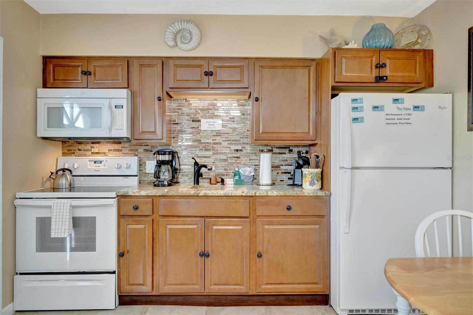 673 BAY ESPLANADE #204, CLEARWATER BEACH, FL — photo 19