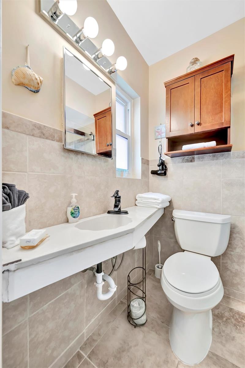 673 BAY ESPLANADE #204, CLEARWATER BEACH, FL — photo 26