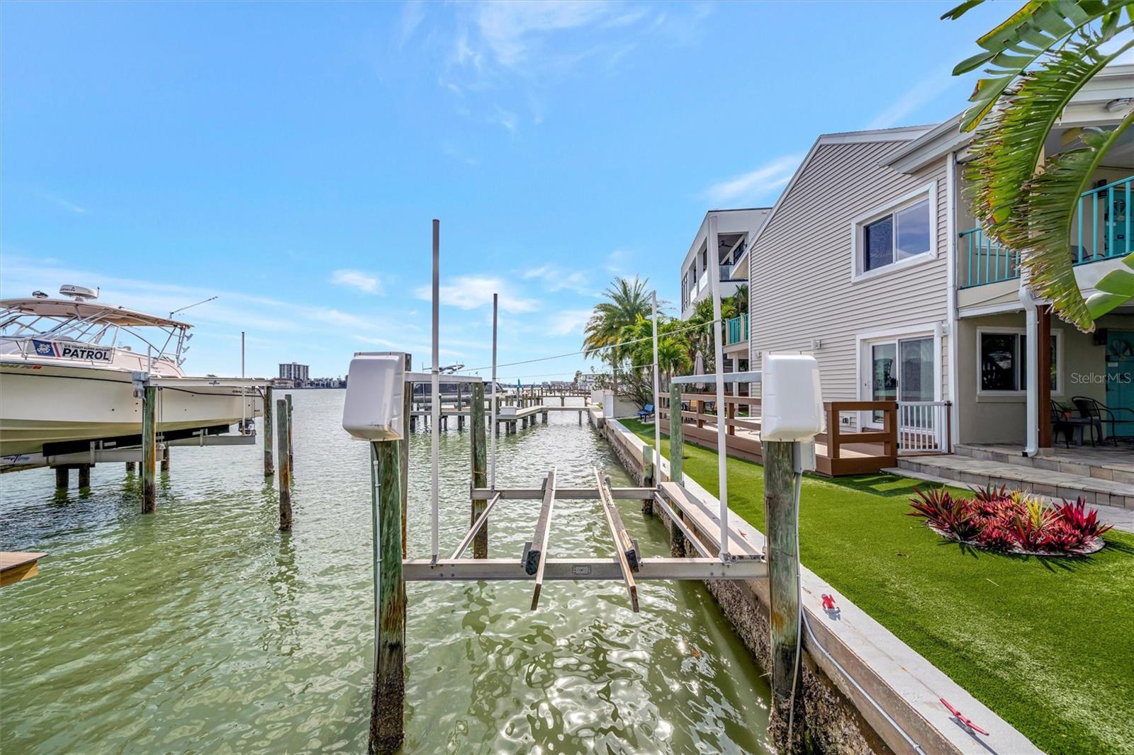 673 BAY ESPLANADE #204, CLEARWATER BEACH, FL — photo 36