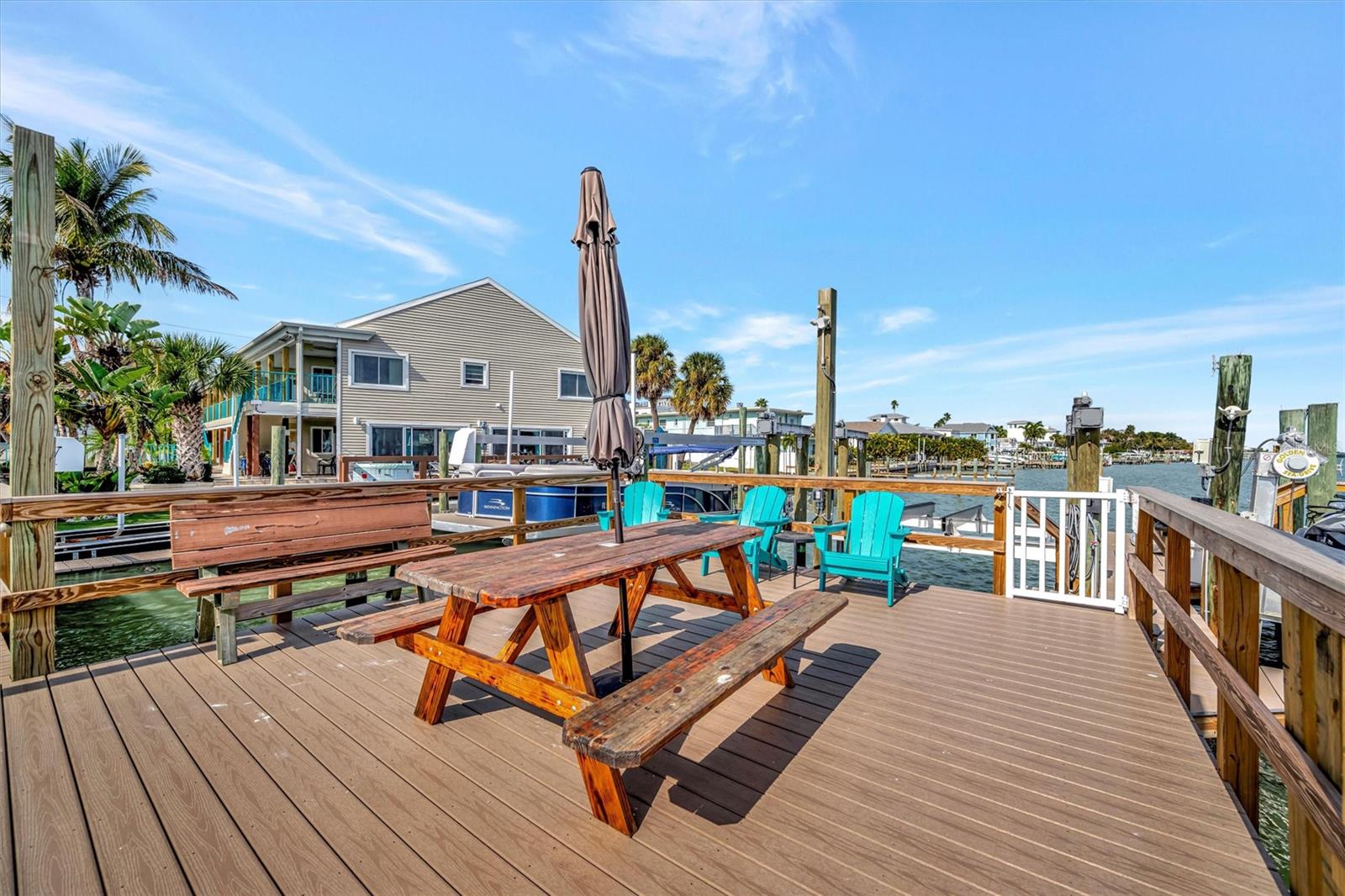 673 BAY ESPLANADE #204, CLEARWATER BEACH, FL — photo 37