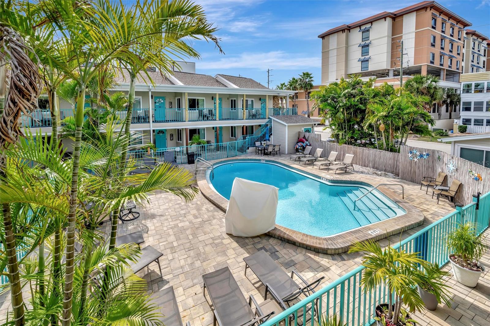 673 BAY ESPLANADE #204, CLEARWATER BEACH, FL — photo 44