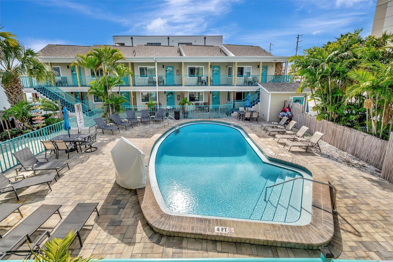 673 BAY ESPLANADE #204, CLEARWATER BEACH, FL — photo 47