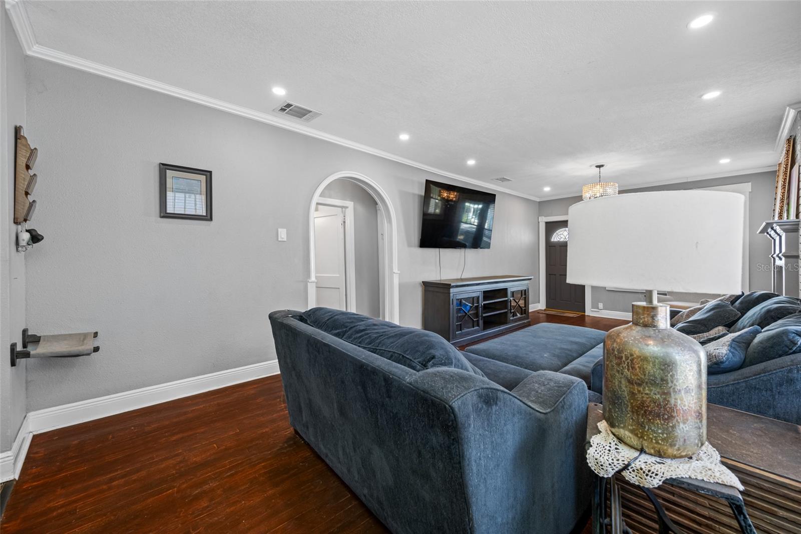 304 W HENRY AVE, TAMPA, FL — photo 14