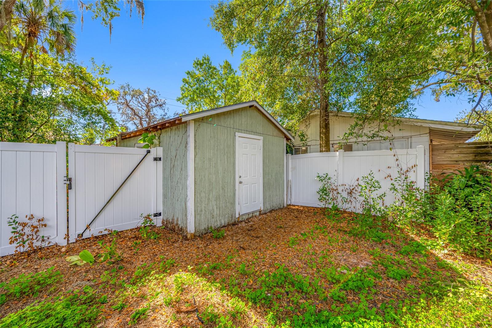 304 W HENRY AVE, TAMPA, FL — photo 49