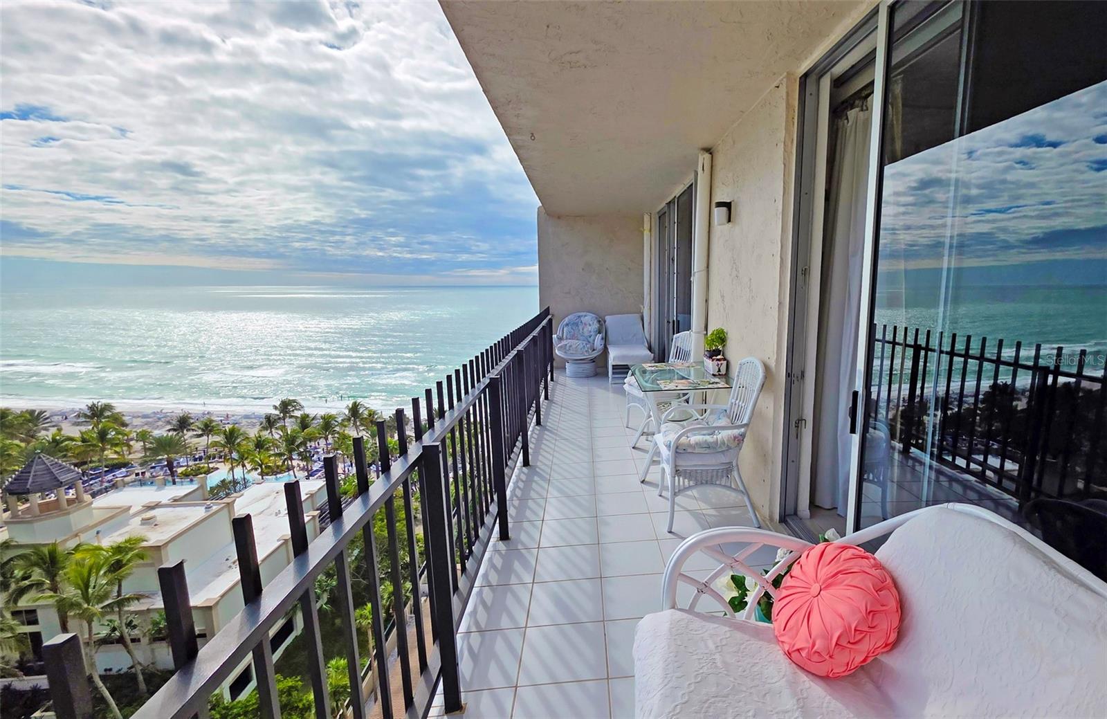 1212 BEN FRANKLIN DR #1205, SARASOTA, FL — photo 2