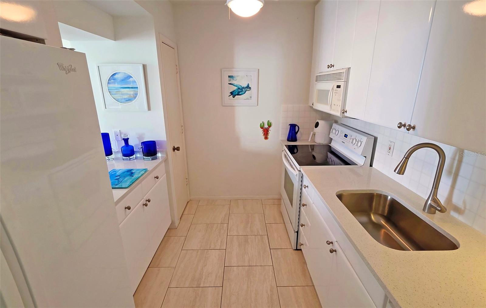 1212 BEN FRANKLIN DR #1205, SARASOTA, FL — photo 16