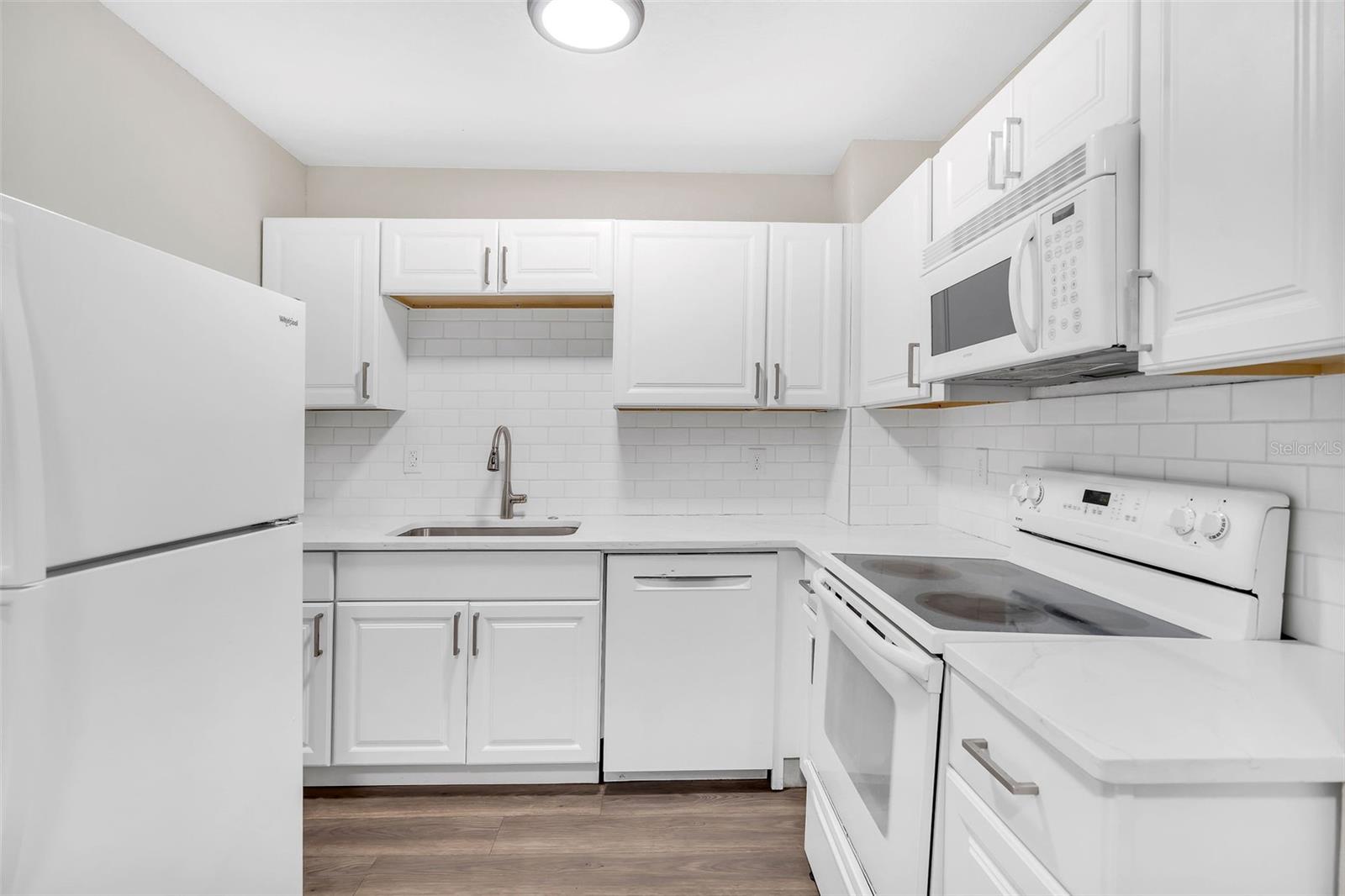 2140 22ND AVE N, ST PETERSBURG, FL — photo 13