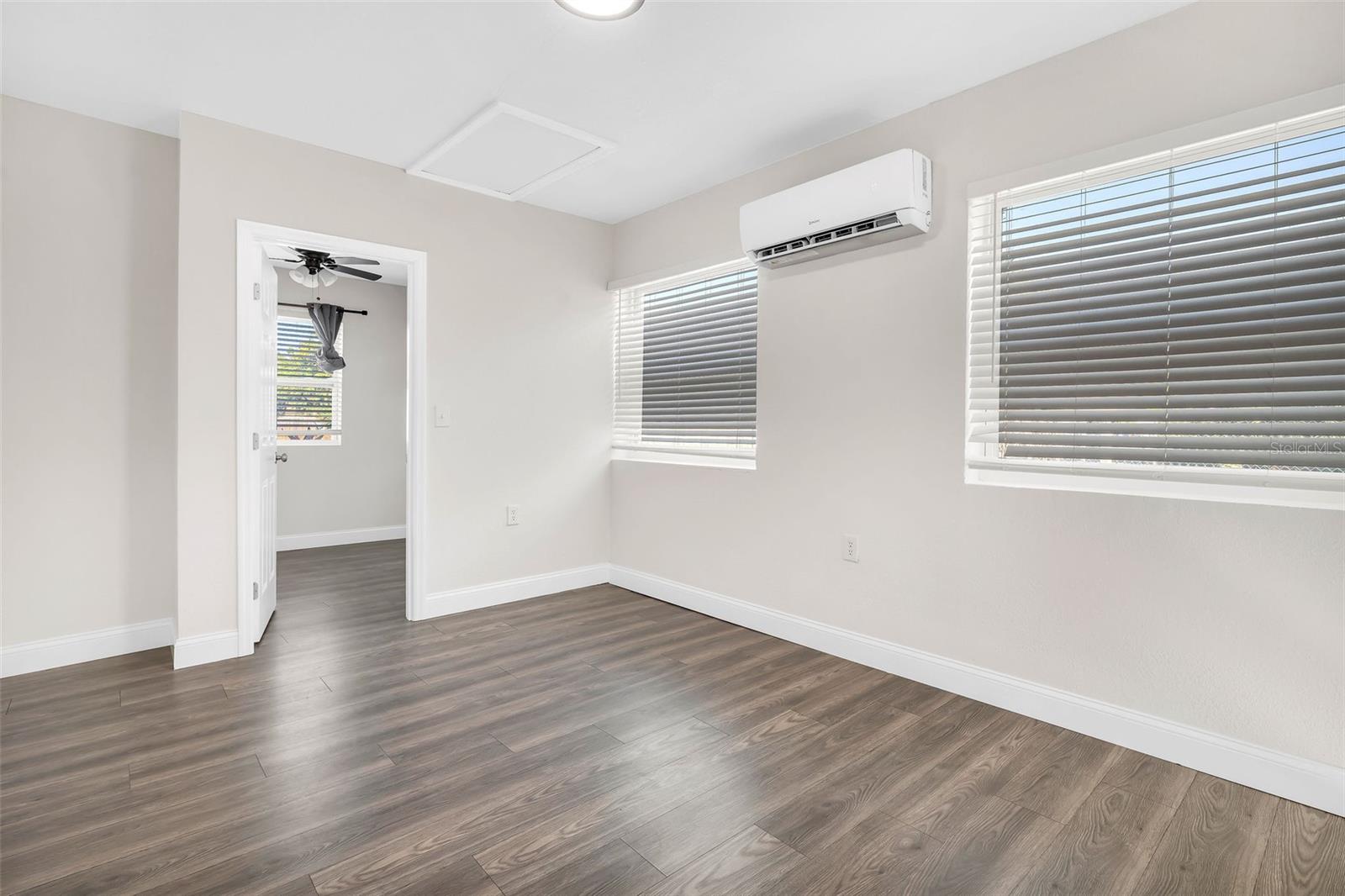 2140 22ND AVE N, ST PETERSBURG, FL — photo 21