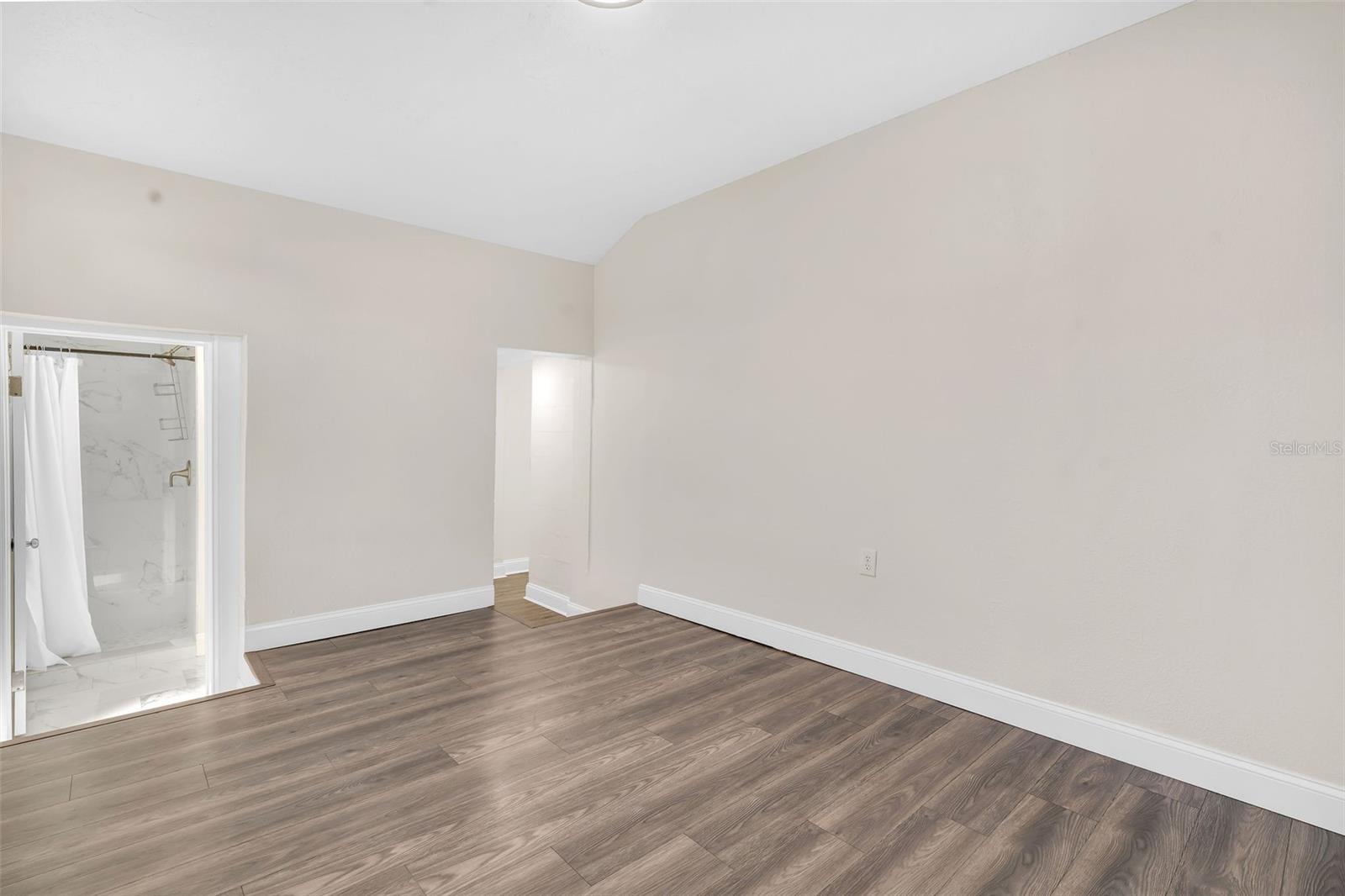 2140 22ND AVE N, ST PETERSBURG, FL — photo 23