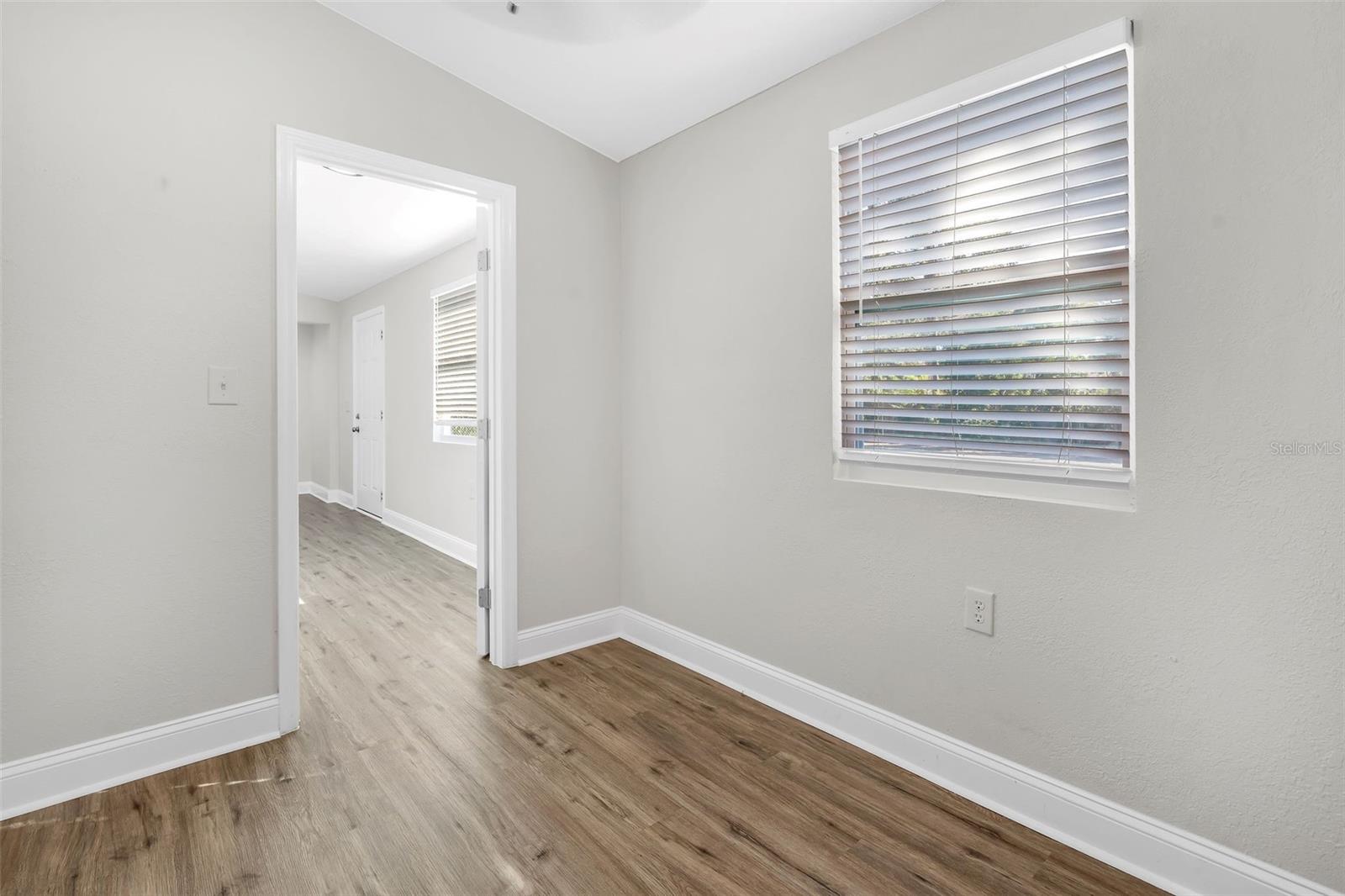 2140 22ND AVE N, ST PETERSBURG, FL — photo 30