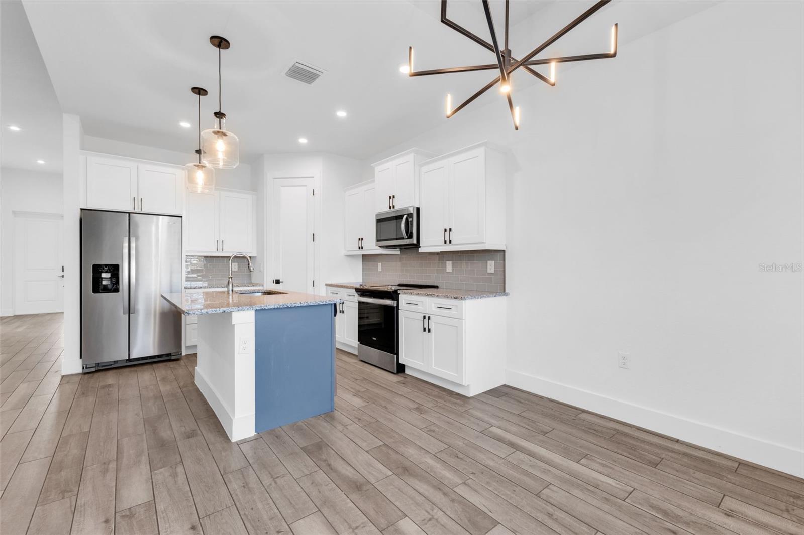 25272 DOREDO DR, PUNTA GORDA, FL — photo 12