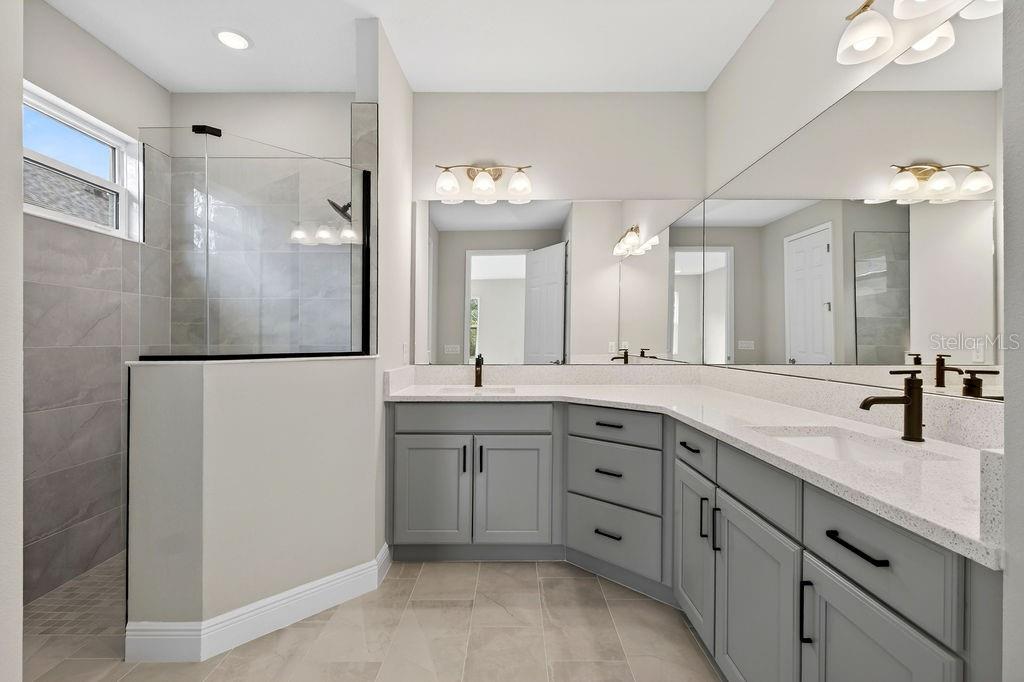 2046 WALLINGFORD LOOP, MOUNT DORA, FL — photo 19