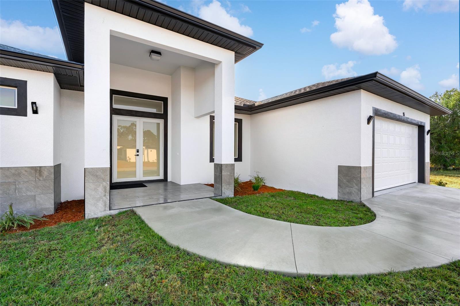 95 BRIG CIR E, PLACIDA, FL — photo 2