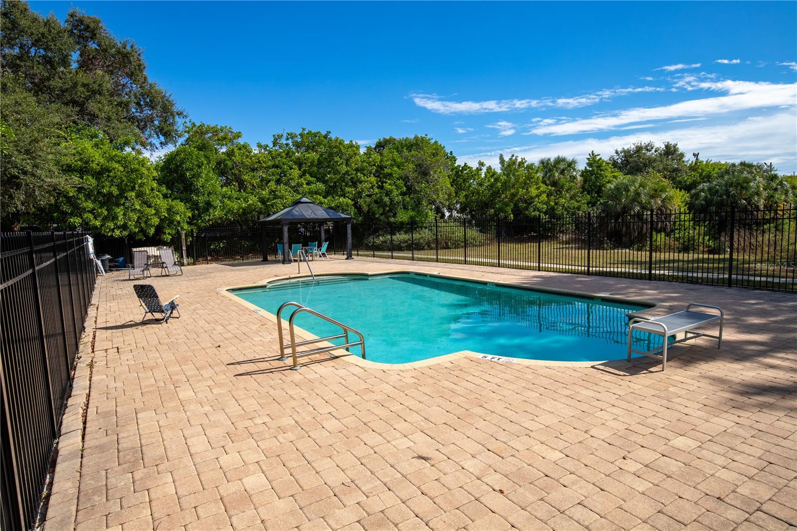 701 S MADISON AVE #421, CLEARWATER, FL — photo 2