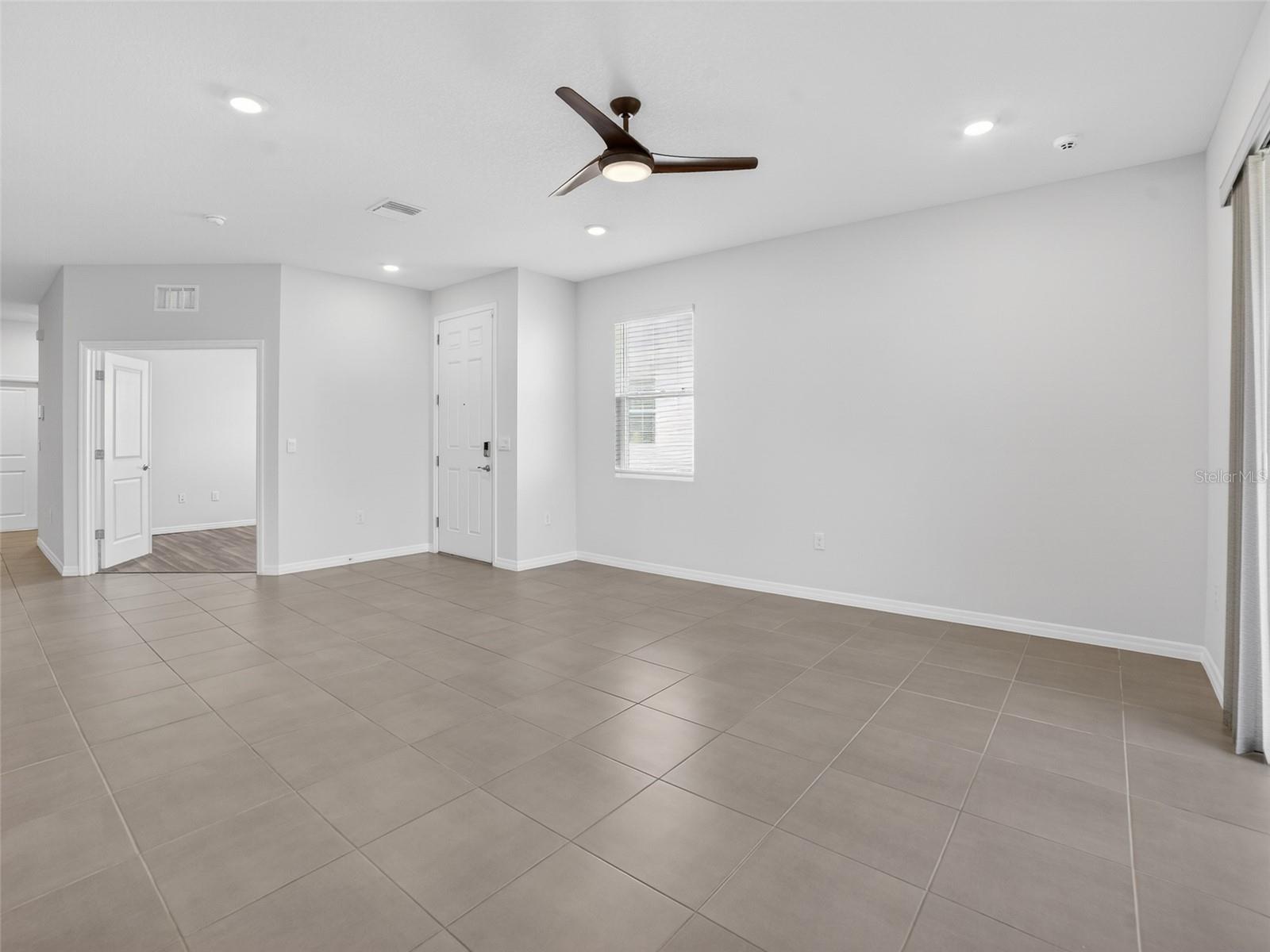 411 157TH CT E, BRADENTON, FL — photo 11
