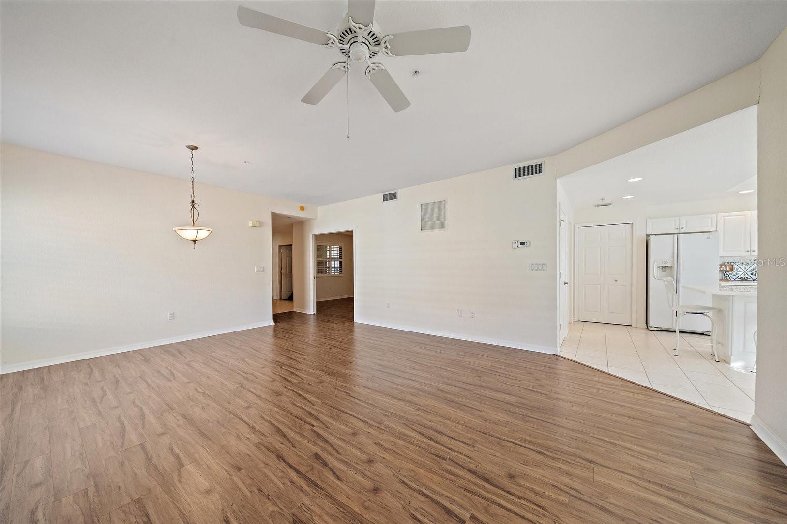 6318 GRAND OAK CIR #204, BRADENTON, FL — photo 7
