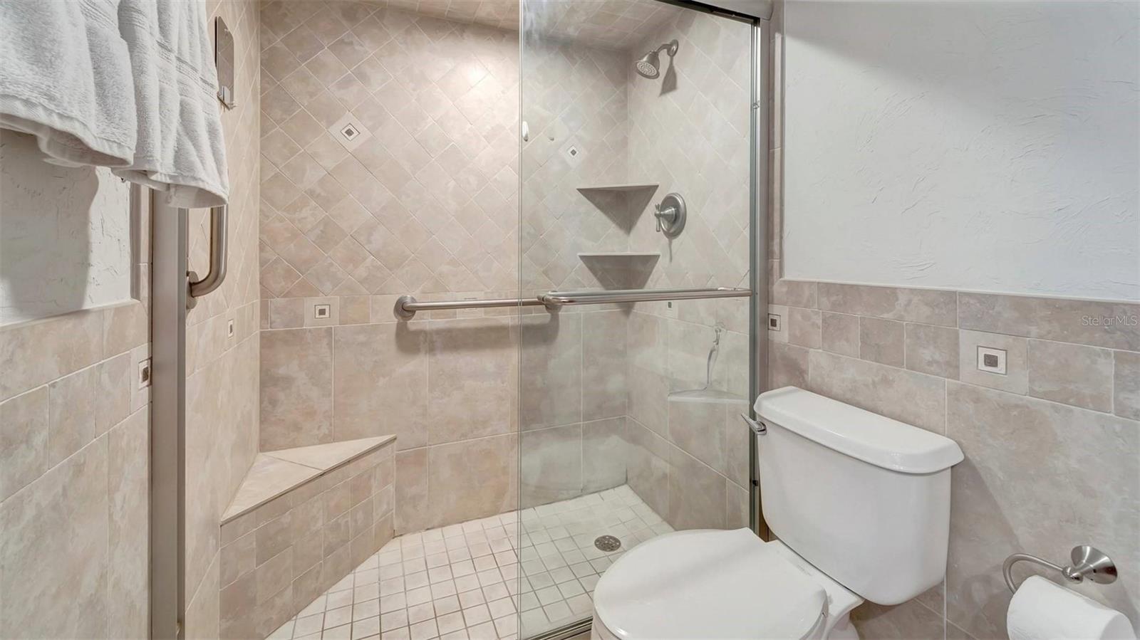 1125 W PEPPERTREE DR #705, SARASOTA, FL — photo 41