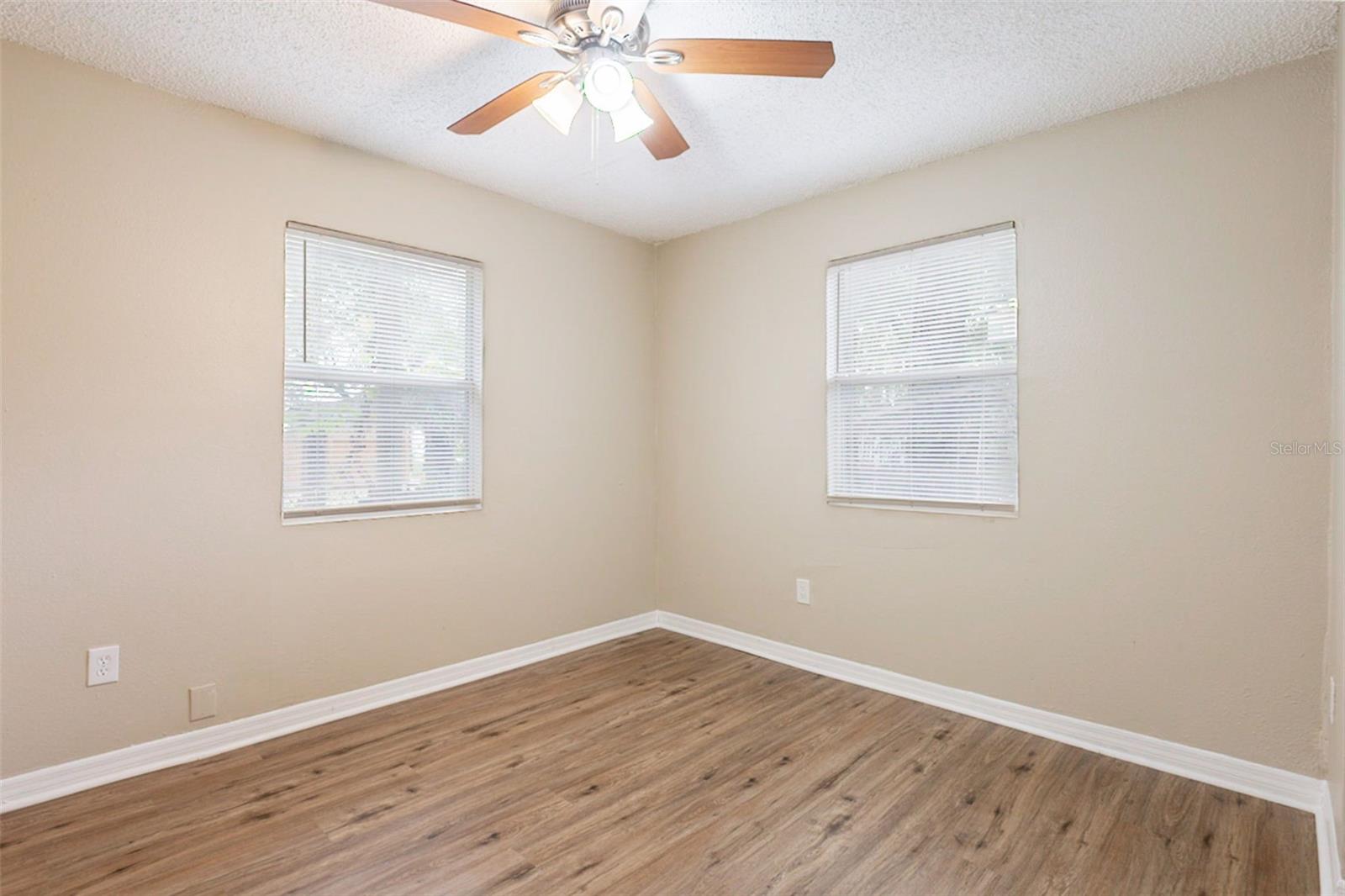 2115 E ELLICOTT ST, TAMPA, FL — photo 23