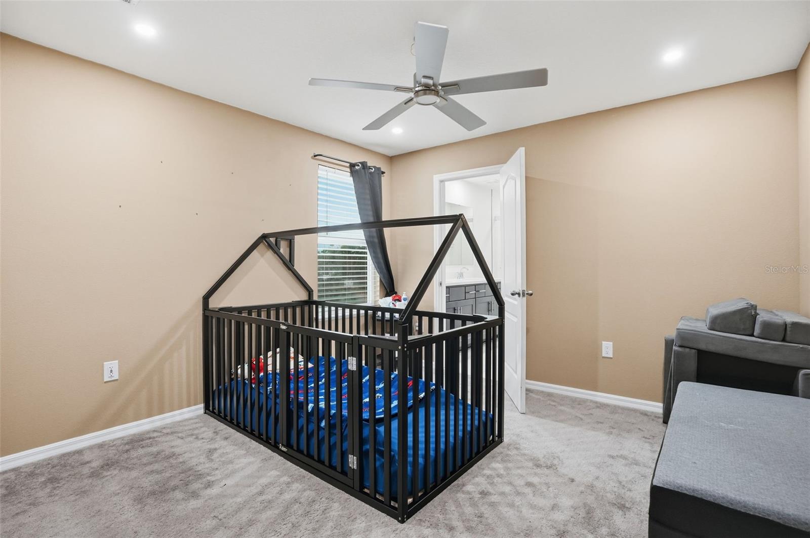 13286 PENDLETON ST, SPRING HILL, FL — photo 38