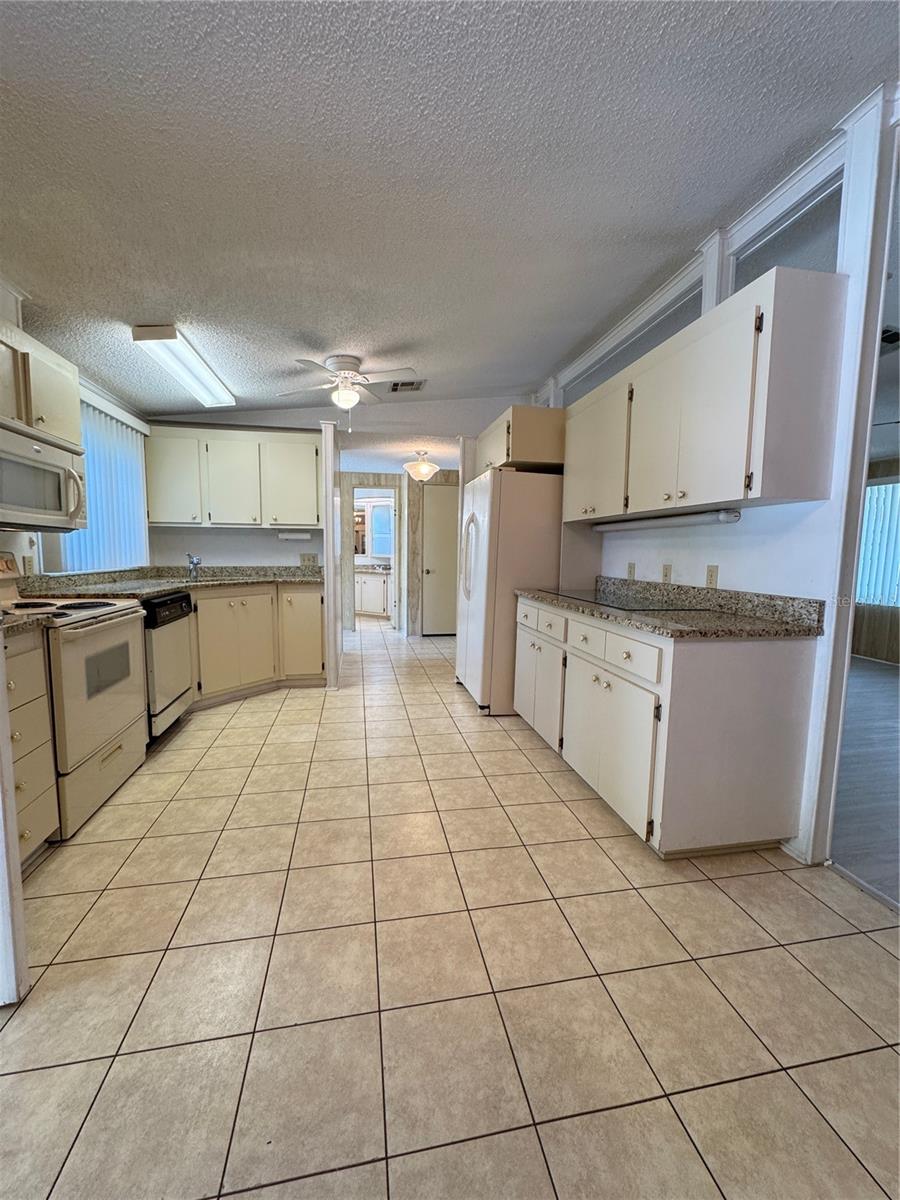 25100 PINE HL, LEESBURG, FL — photo 74