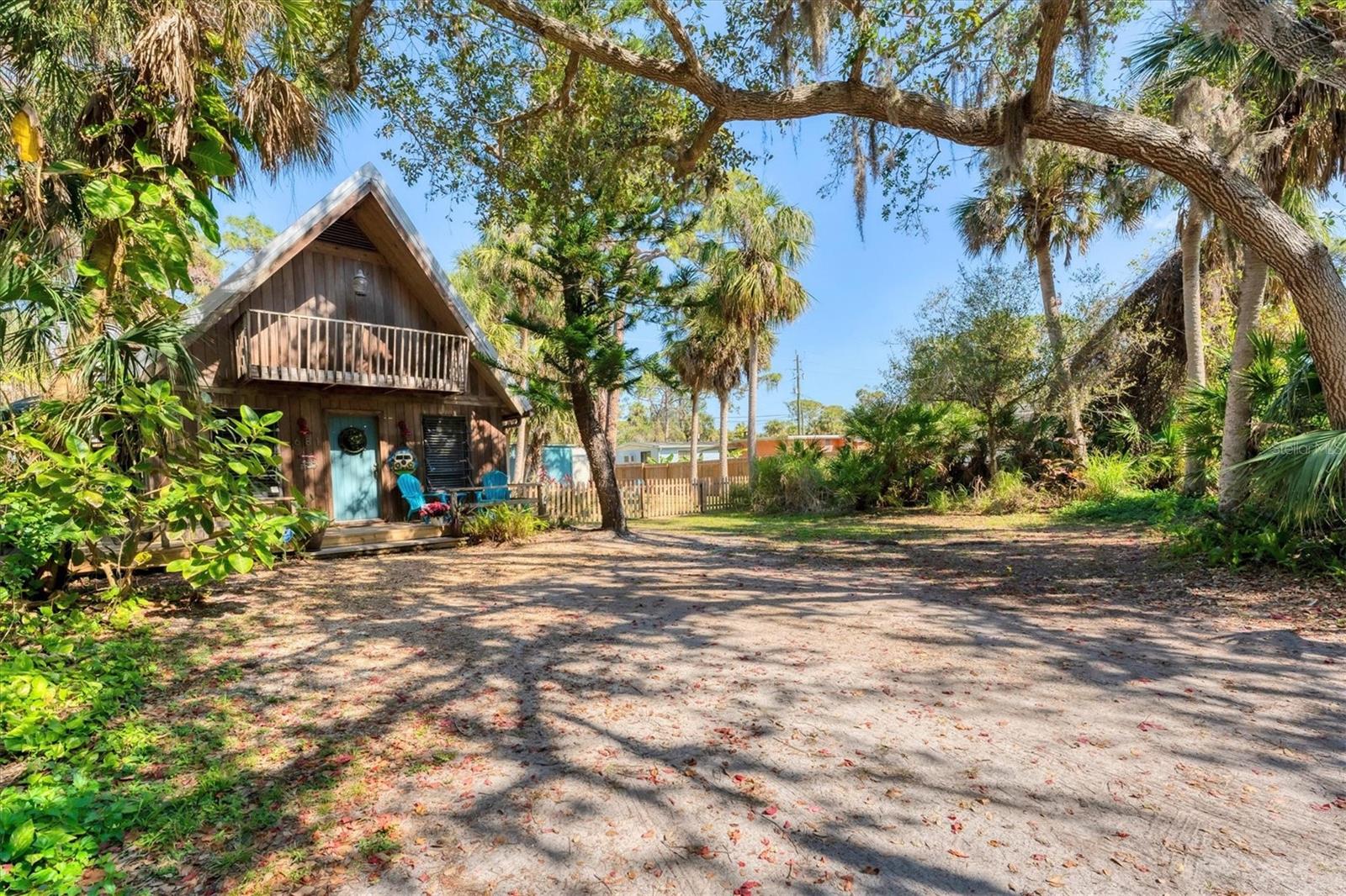 681 OLIVE ST, ENGLEWOOD, FL — photo 4