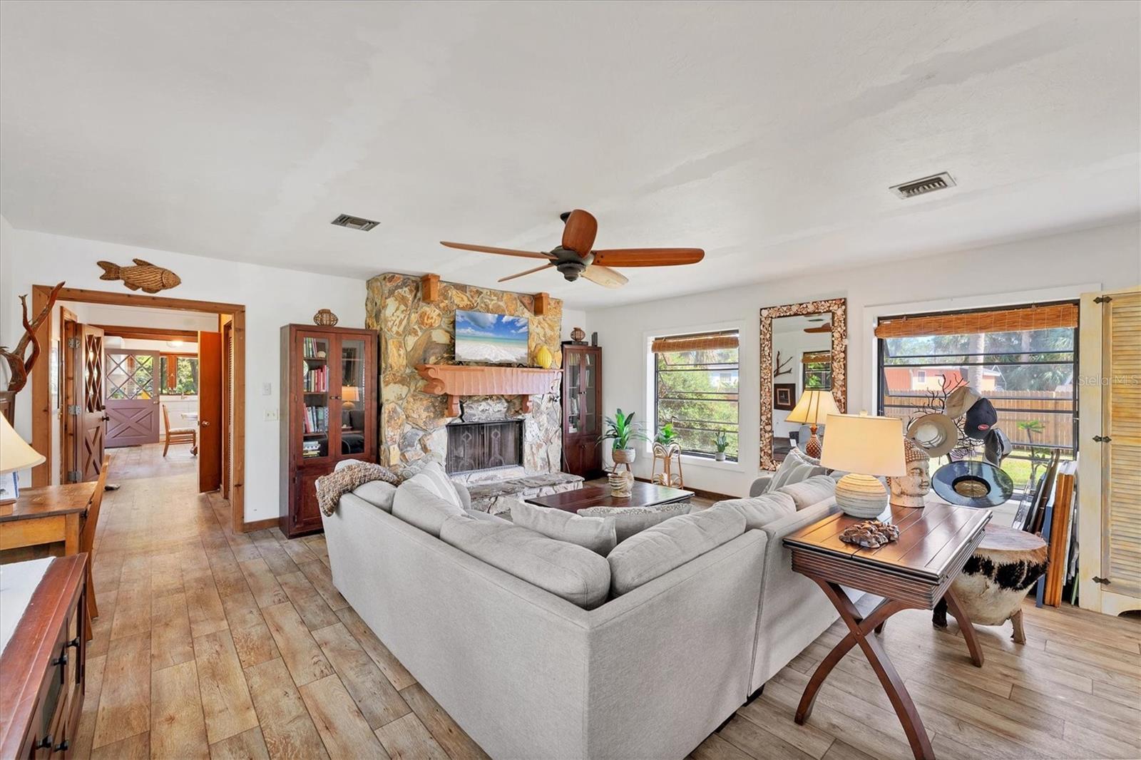 681 OLIVE ST, ENGLEWOOD, FL — photo 9