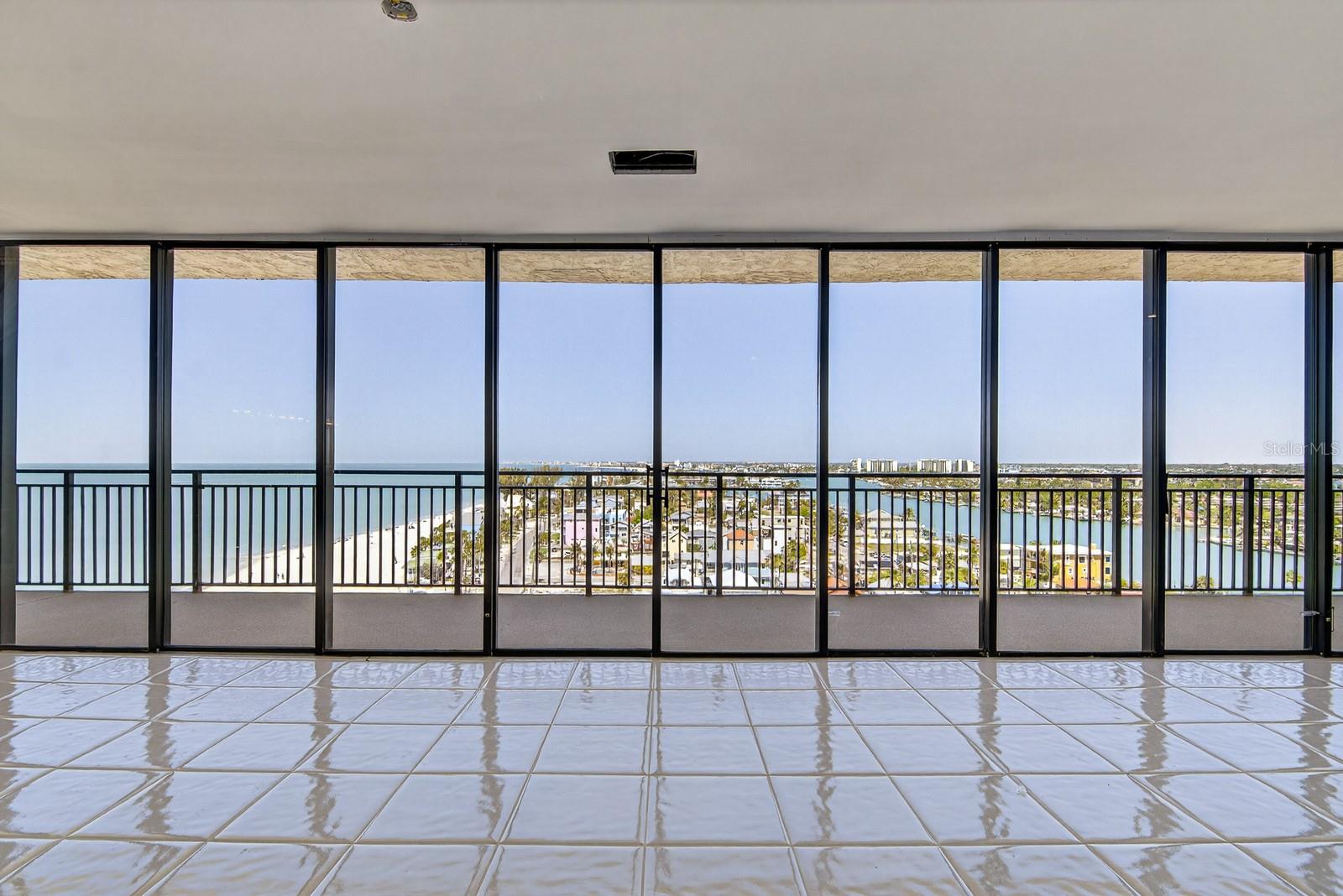 7650 BAYSHORE DR #1105, TREASURE ISLAND, FL — photo 9