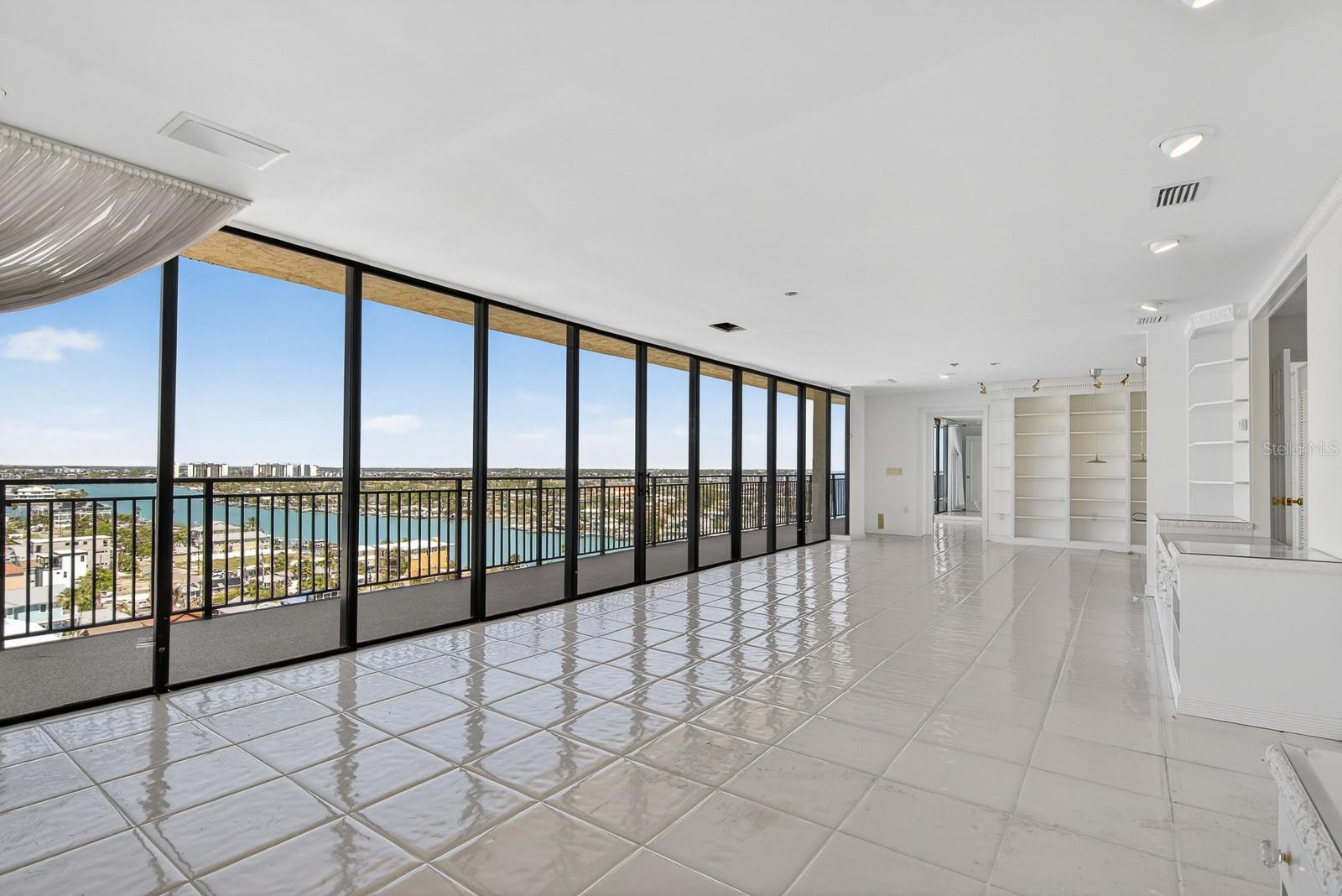 7650 BAYSHORE DR #1105, TREASURE ISLAND, FL — photo 11