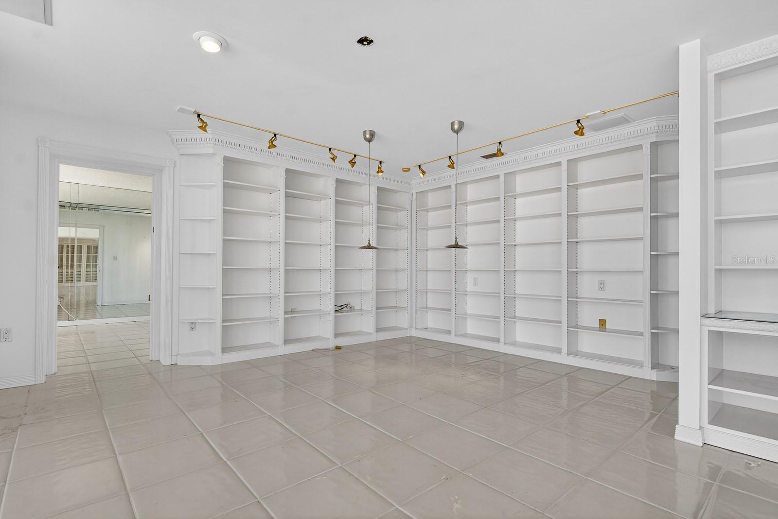 7650 BAYSHORE DR #1105, TREASURE ISLAND, FL — photo 13