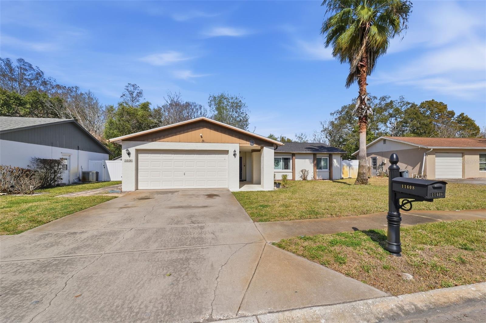 11608 FOX RUN, PORT RICHEY, FL — photo 2