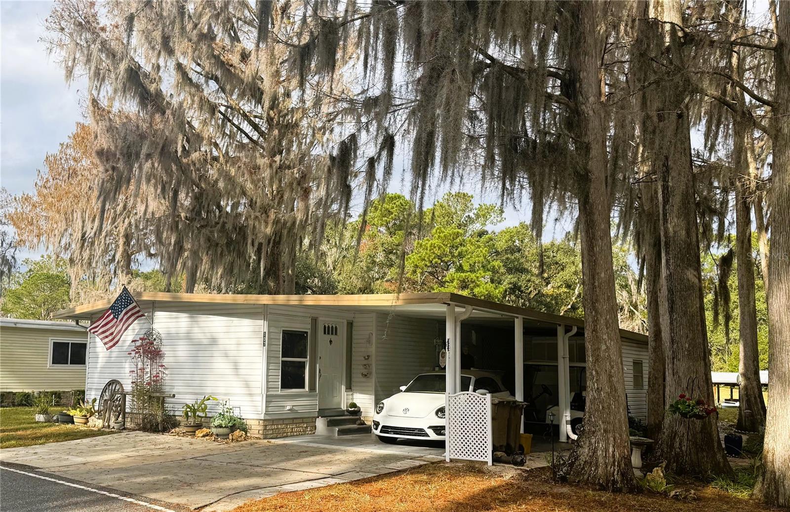 107 ROYAL PALM DR, LEESBURG, FL — photo 5