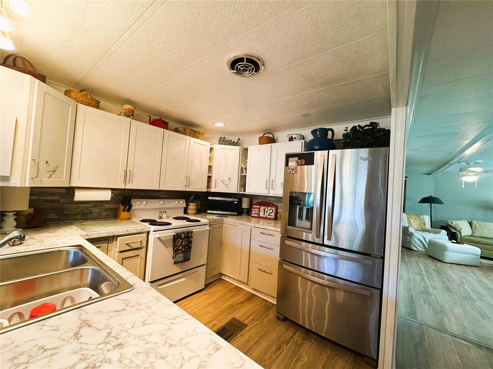 107 ROYAL PALM DR, LEESBURG, FL — photo 22