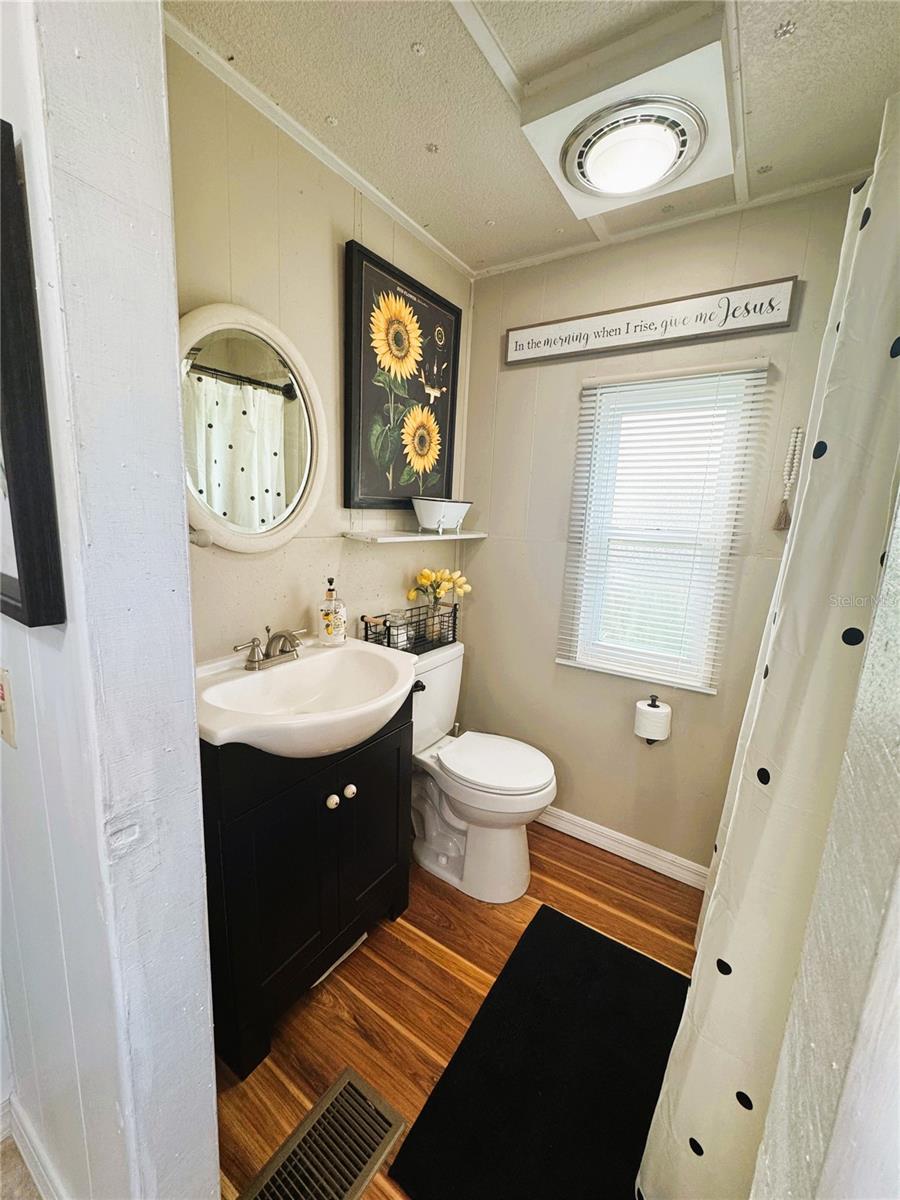 107 ROYAL PALM DR, LEESBURG, FL — photo 38