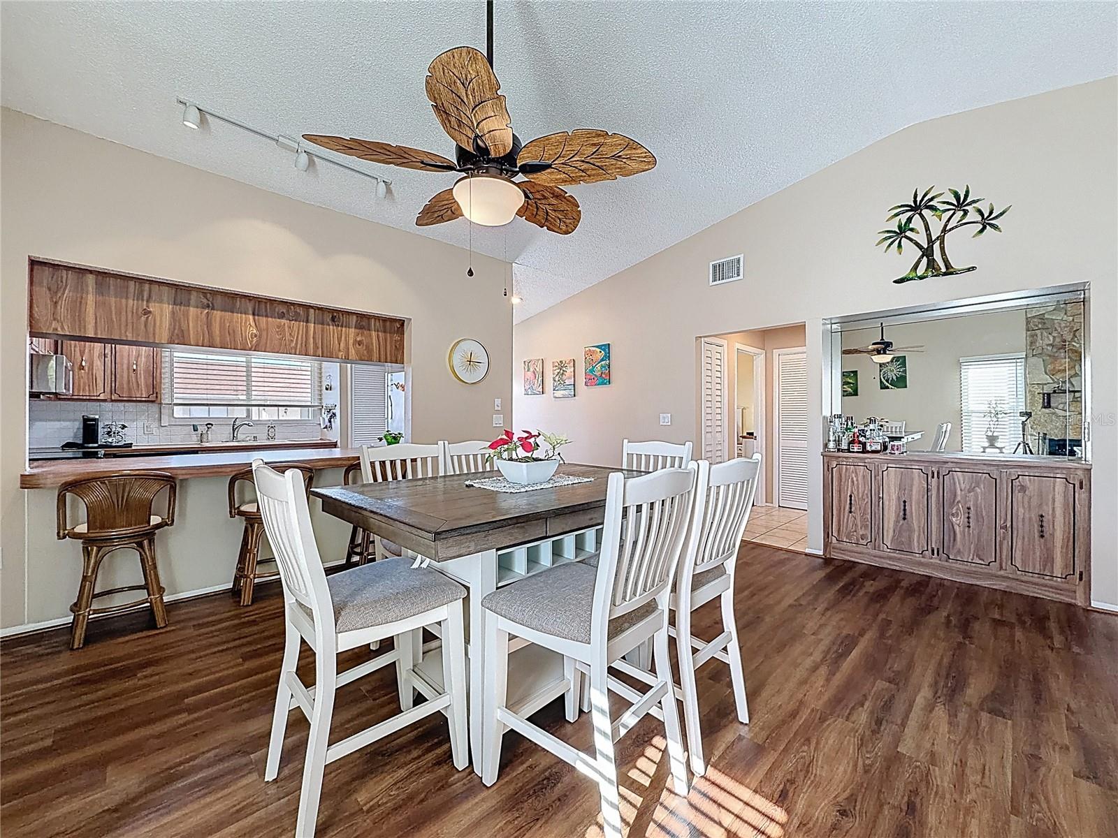 9961 EAGLES POINT CIR #4, PORT RICHEY, FL — photo 15