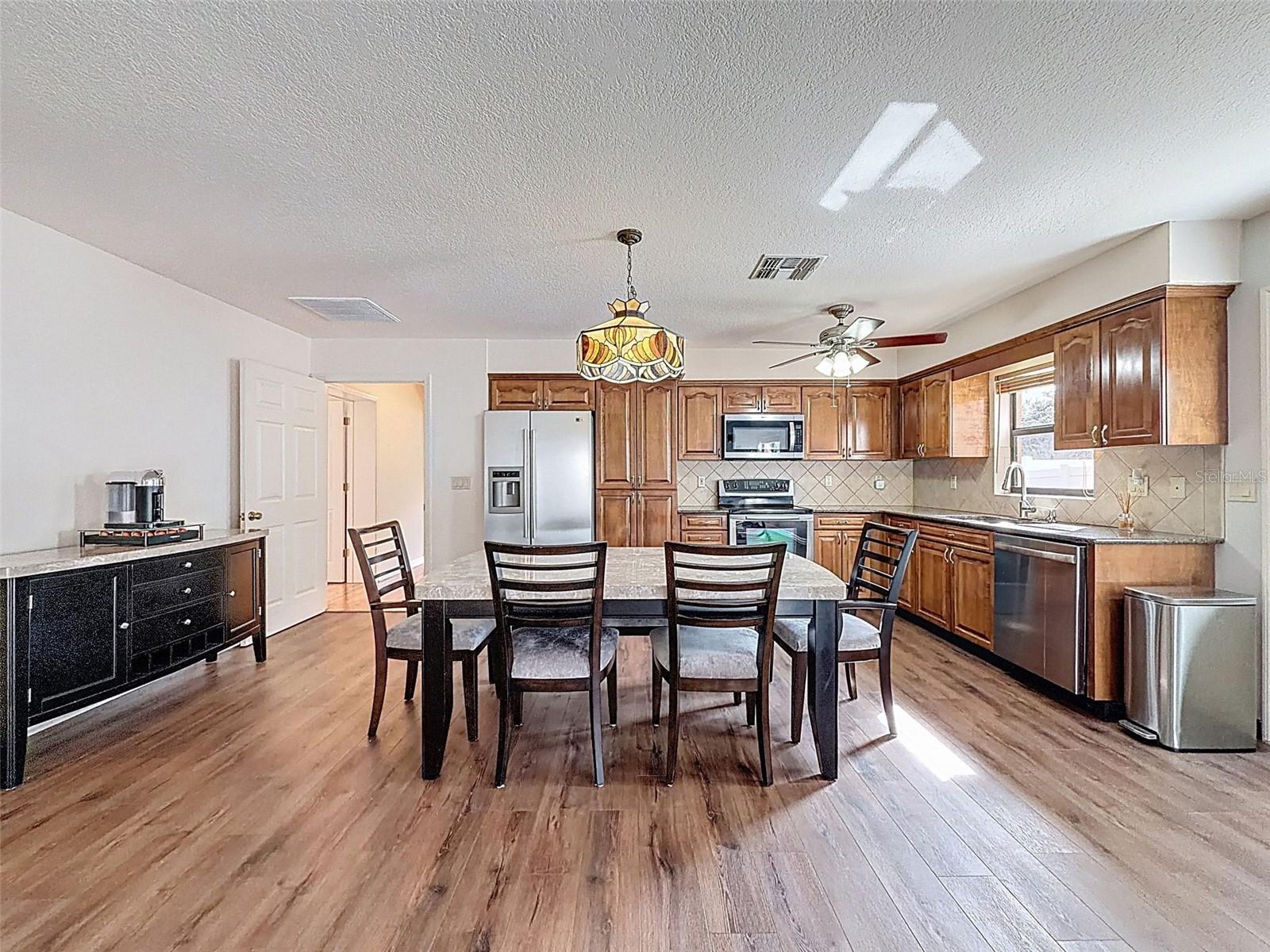 4289 CASTLE AVE, SPRING HILL, FL — photo 40