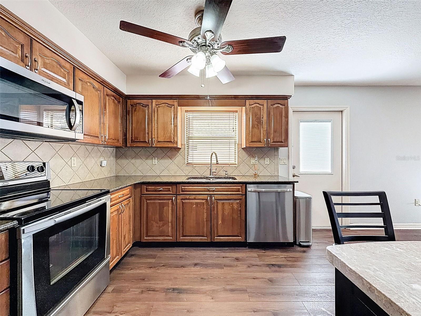 4289 CASTLE AVE, SPRING HILL, FL — photo 42