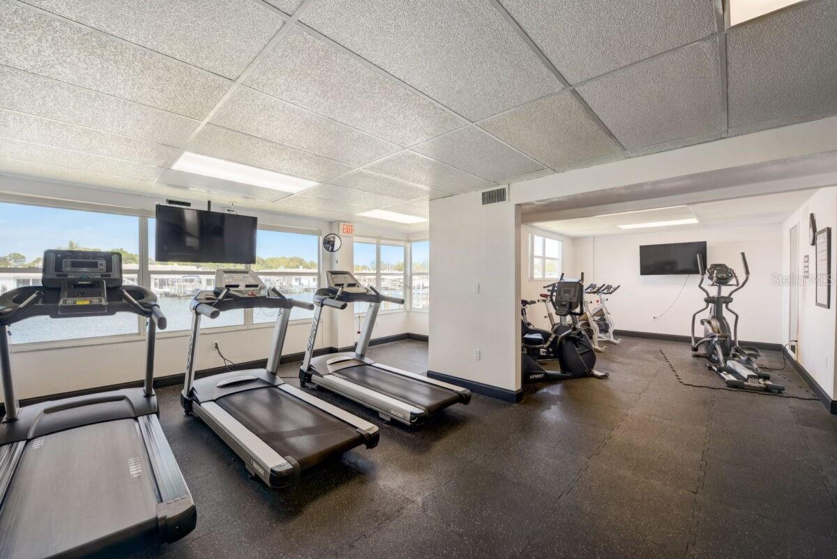 350 BOCA CIEGA POINT BLVD, ST PETERSBURG, FL — photo 28
