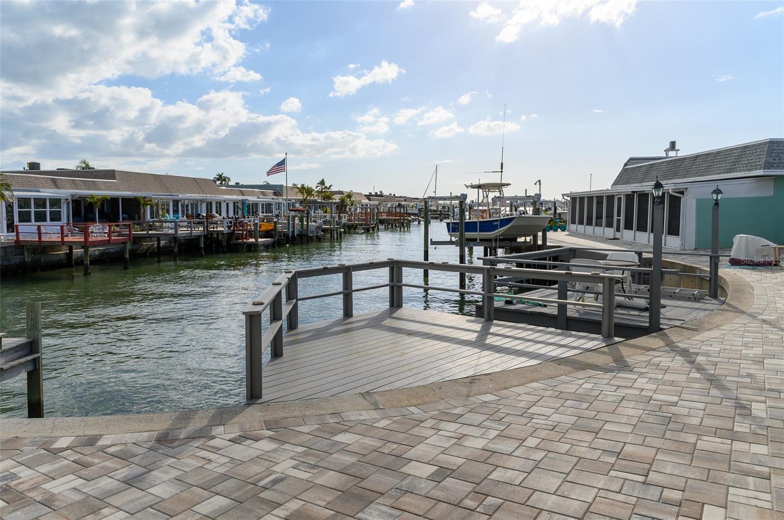 350 BOCA CIEGA POINT BLVD, ST PETERSBURG, FL — photo 19